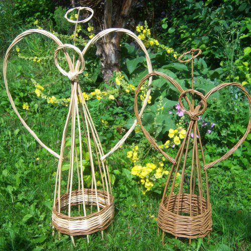 FULLY BOOKED Christmas willow: Reindeer, angels, trees and stars (10 Dec)