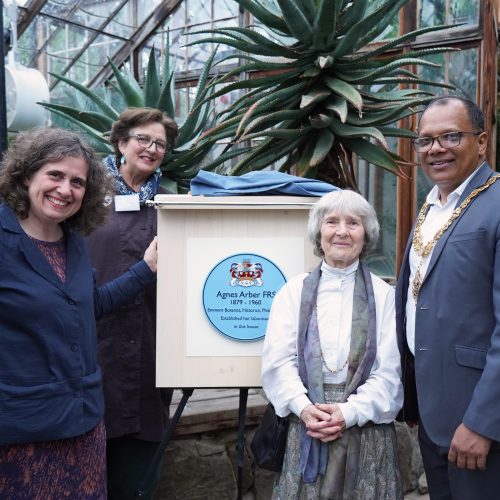Pioneering botanist recognised with Blue Plaque in Cambridge